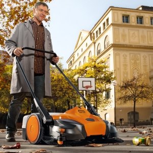 Подметальная машина аккумуляторная stihl